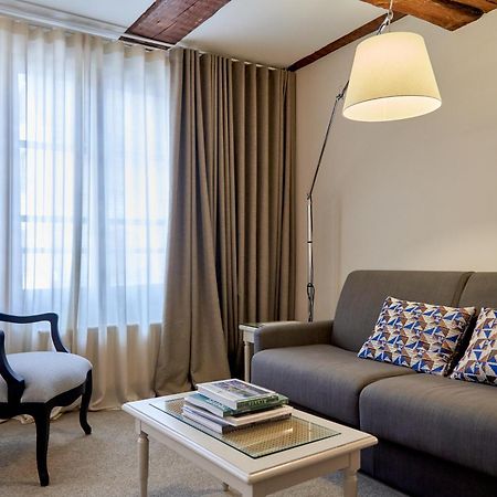 Relais & Chateaux La Maison Des Tetes Кольмар Екстер'єр фото